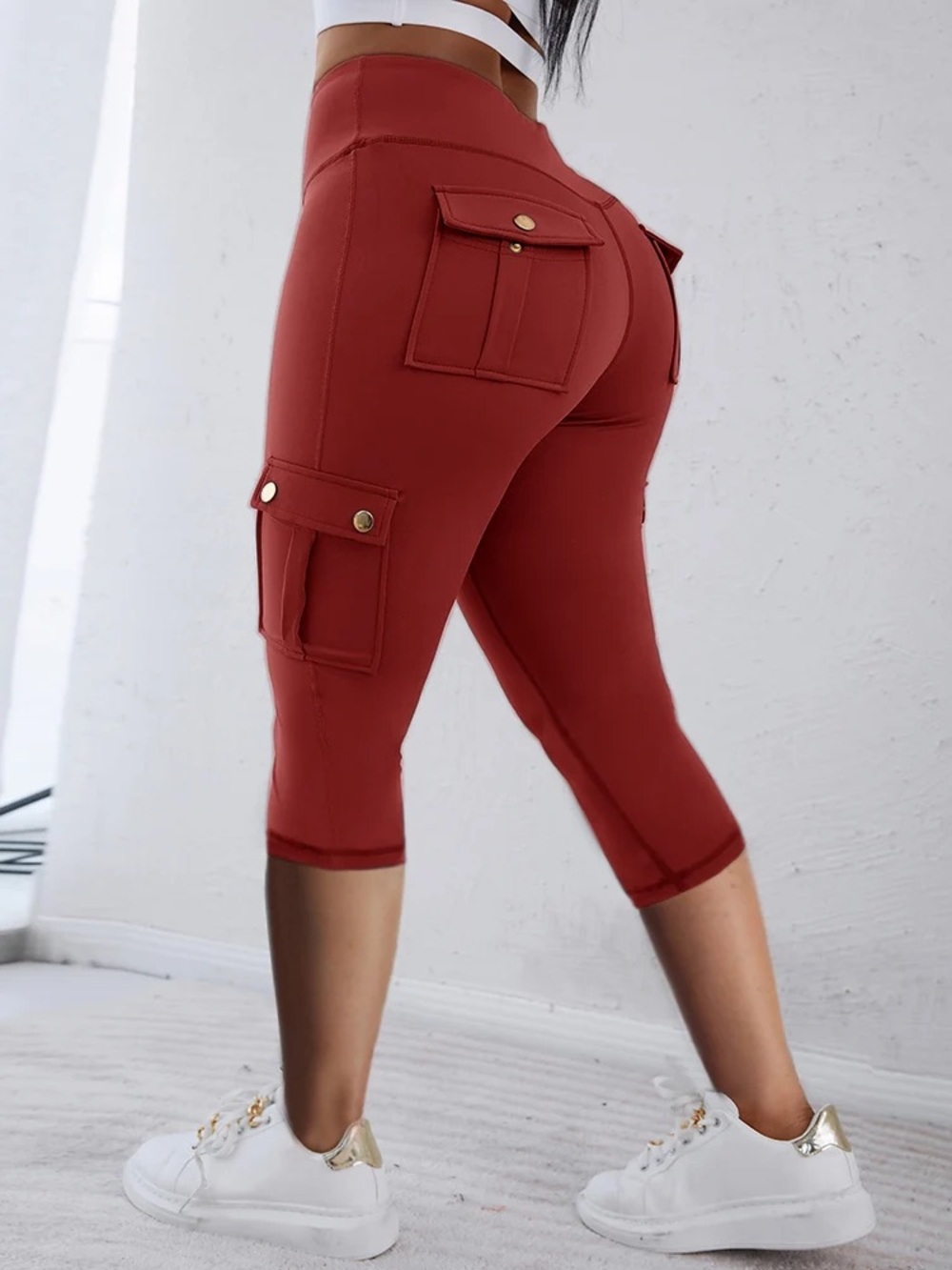 CHICME High-Rise Cargo Capri Leggings in Wine Red - XL